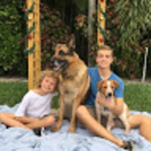 Meet your Posher, Zeke